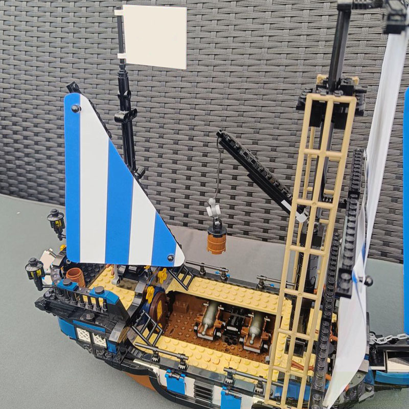 779pcs MOC Victoria Caribbean  - огляд і ціна Kids Toys Victoria